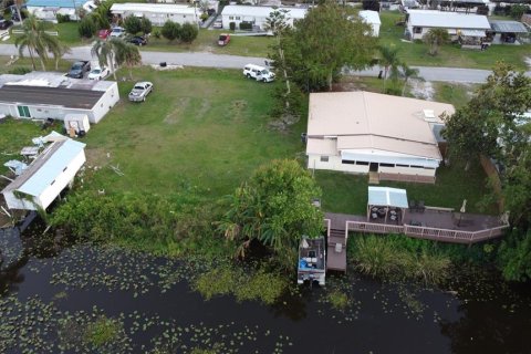 Villa ou maison à vendre à Okeechobee, Floride: 2 chambres, 154.68 m2 № 1089848 - photo 3