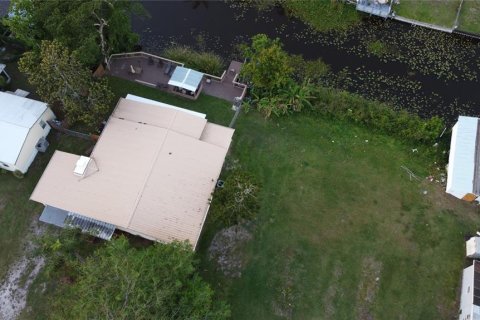 House in Okeechobee, Florida 2 bedrooms, 154.68 sq.m. № 1089848 - photo 4