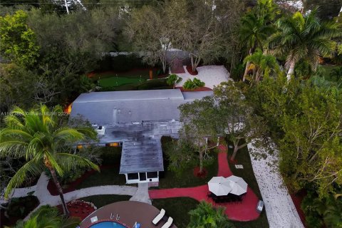 Casa en venta en Davie, Florida, 8 dormitorios, 261.06 m2 № 784040 - foto 2