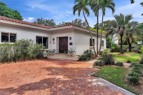 Casa en venta en Coral Gables, Florida, 4 dormitorios, 251.77 m2 № 1362774 - foto 4