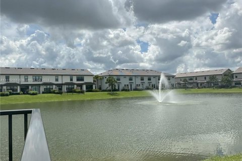 Touwnhouse à louer à Oakland Park, Floride: 3 chambres, 162.95 m2 № 1362781 - photo 13