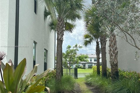 Touwnhouse à louer à Oakland Park, Floride: 3 chambres, 162.95 m2 № 1362781 - photo 6