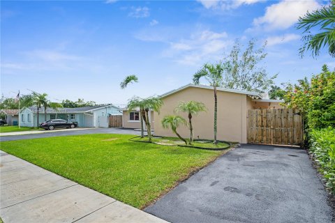 Casa en venta en Cutler Bay, Florida, 4 dormitorios, 180.79 m2 № 1362495 - foto 5