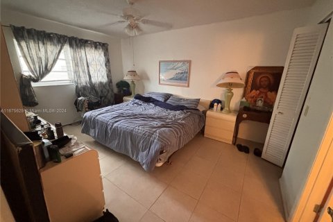 Condominio en venta en Hollywood, Florida, 2 dormitorios, 89.93 m2 № 1403022 - foto 10