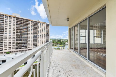 Copropriété à vendre à Miami, Floride: 1 chambre, 79.99 m2 № 1403023 - photo 12