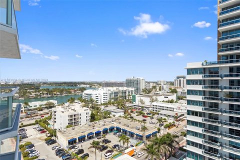 Copropriété à vendre à Miami Beach, Floride: 1 chambre, 81.85 m2 № 1097399 - photo 12