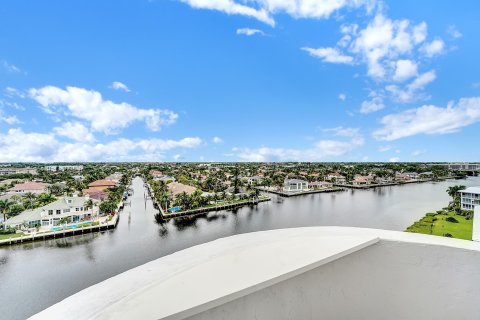 Condominio en venta en Delray Beach, Florida, 2 dormitorios, 137.68 m2 № 998720 - foto 17