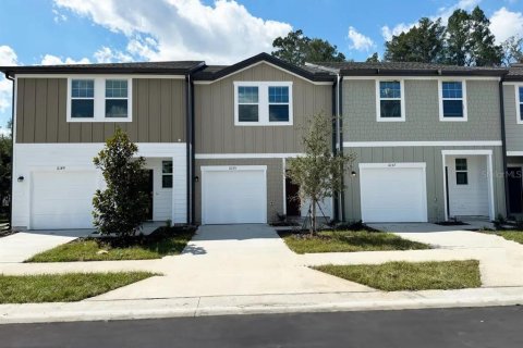 Townhouse in Land O' Lakes, Florida 3 bedrooms, 128.76 sq.m. № 1313856 - photo 1