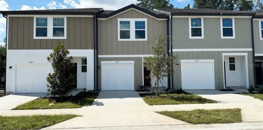 Townhouse in Land O' Lakes, Florida 3 bedrooms, 128.76 sq.m. № 1313856