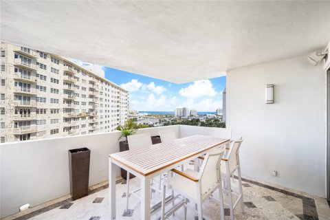 Condo in Fort Lauderdale, Florida, 3 bedrooms  № 1365331 - photo 12