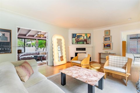 Casa en venta en Miami, Florida, 2 dormitorios, 131.55 m2 № 1365334 - foto 10