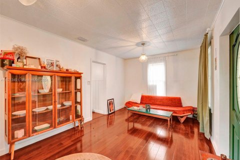 Immobilier commercial à vendre à Miami, Floride: 131.46 m2 № 1242287 - photo 24