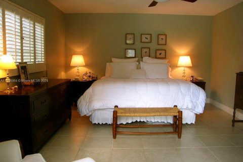 Villa ou maison à vendre à Pinecrest, Floride: 4 chambres, 229.19 m2 № 1155106 - photo 12