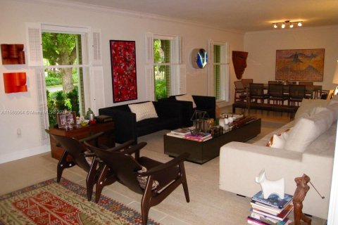 Villa ou maison à vendre à Pinecrest, Floride: 4 chambres, 229.19 m2 № 1155106 - photo 7