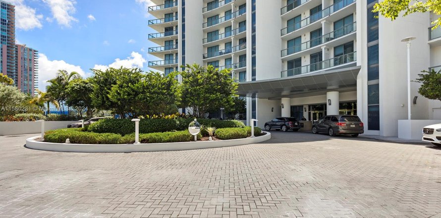 Condo à Aventura, Floride, 3 chambres  № 1155062