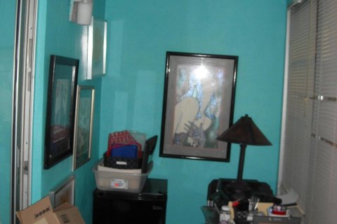 Condo in West Palm Beach, Florida, 1 bedroom  № 919694 - photo 10