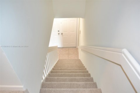Townhouse in Sunrise, Florida 3 bedrooms, 148.27 sq.m. № 1101287 - photo 9