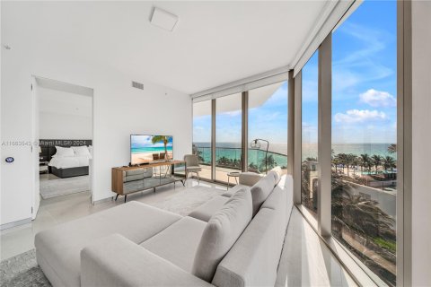 Condominio en venta en Sunny Isles Beach, Florida, 2 dormitorios, 140.38 m2 № 1374259 - foto 8