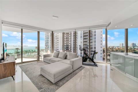 Condo in Sunny Isles Beach, Florida, 2 bedrooms  № 1374259 - photo 5