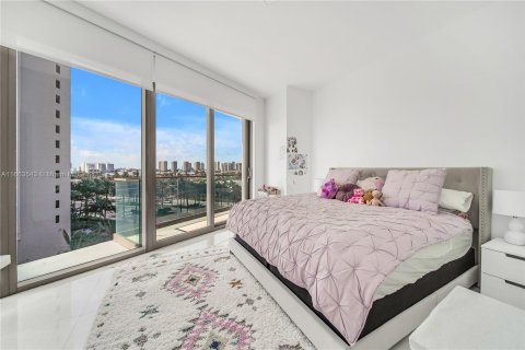 Copropriété à vendre à Sunny Isles Beach, Floride: 2 chambres, 140.38 m2 № 1374259 - photo 11