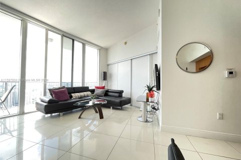 Condo in Miami, Florida, 2 bedrooms  № 1206366 - photo 27