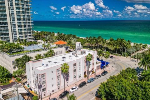 Hotel en venta en Miami Beach, Florida № 1176361 - foto 2