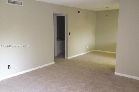 Condo in Davie, Florida, 2 bedrooms  № 1178055 - photo 6