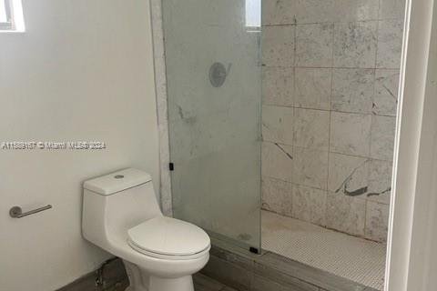 Immobilier commercial à vendre à Miami, Floride: 245.08 m2 № 1178063 - photo 22