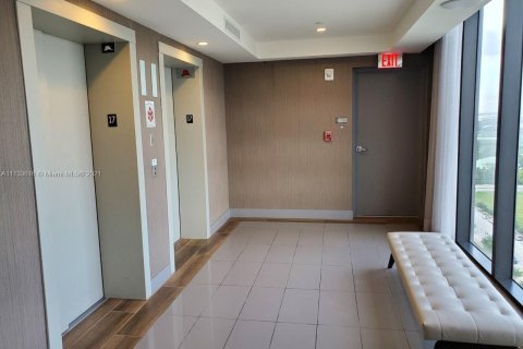 Condominio en venta en Doral, Florida, 3 dormitorios, 128.11 m2 № 1237 - foto 9
