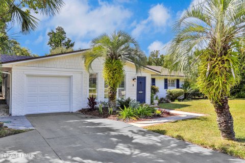 Villa ou maison à vendre à Saint Augustine, Floride: 4 chambres, 184.13 m2 № 877789 - photo 2