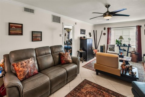 Condominio en venta en Wilton Manors, Florida, 1 dormitorio, 69.68 m2 № 1127959 - foto 14