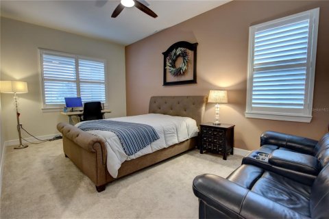 Casa en venta en Orlando, Florida, 5 dormitorios, 392.7 m2 № 1303170 - foto 28