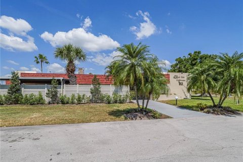 Condo in Vero Beach, Florida, 2 bedrooms  № 1136586 - photo 21