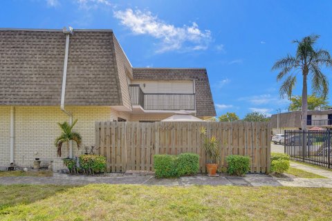 Copropriété à vendre à Pompano Beach, Floride: 2 chambres, 142.14 m2 № 1136560 - photo 4