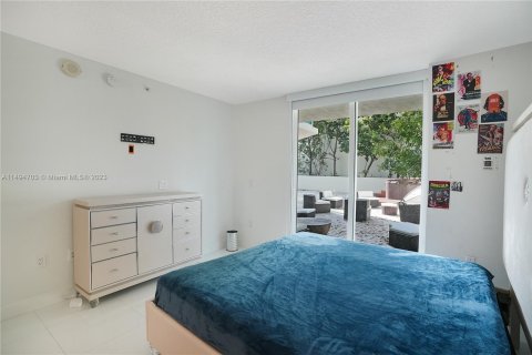 Condominio en venta en Sunny Isles Beach, Florida, 4 dormitorios, 162.21 m2 № 868231 - foto 15
