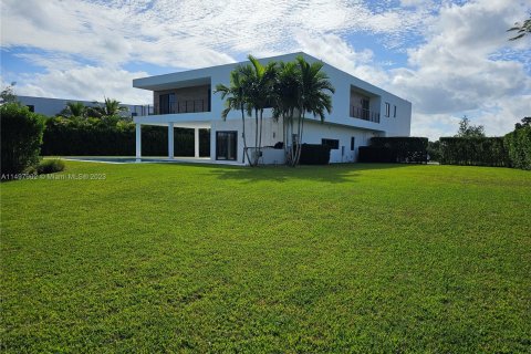 House in Weston, Florida 6 bedrooms, 498.7 sq.m. № 887758 - photo 6
