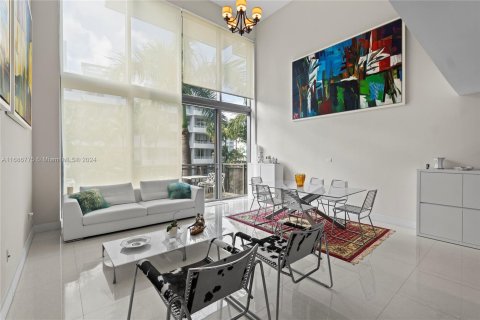 Condo in Miami Beach, Florida, 2 bedrooms  № 1431317 - photo 21