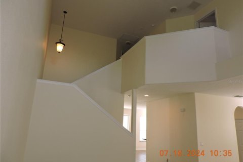 House in Winter Garden, Florida 5 bedrooms, 295.34 sq.m. № 1386355 - photo 7