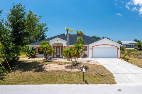 Casa en venta en Port Charlotte, Florida, 3 dormitorios, 187.66 m2 № 1386354 - foto 1