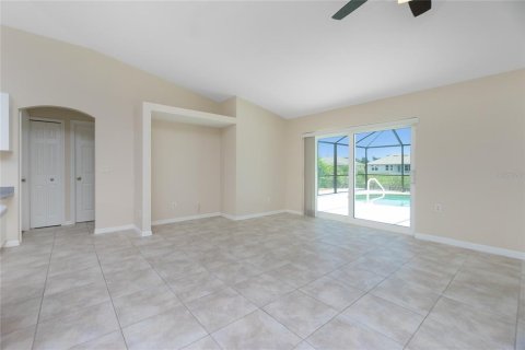 Casa en venta en Port Charlotte, Florida, 3 dormitorios, 187.66 m2 № 1386354 - foto 23