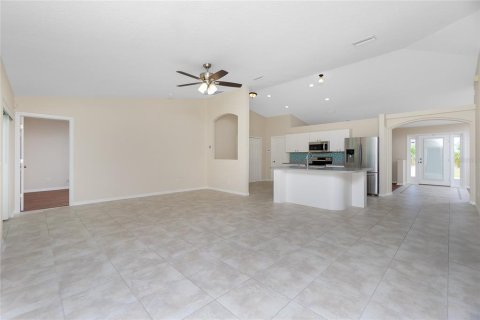 Villa ou maison à vendre à Port Charlotte, Floride: 3 chambres, 187.66 m2 № 1386354 - photo 20