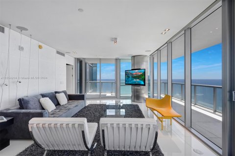 Copropriété à louer à Sunny Isles Beach, Floride: 4 chambres, 230.86 m2 № 1368866 - photo 5