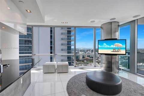 Copropriété à louer à Sunny Isles Beach, Floride: 4 chambres, 230.86 m2 № 1368866 - photo 4