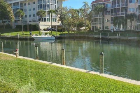 Condominio en alquiler en Sarasota, Florida, 2 dormitorios, 86.31 m2 № 214944 - foto 10