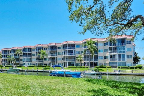 Condo in Sarasota, Florida, 2 bedrooms  № 214944 - photo 28