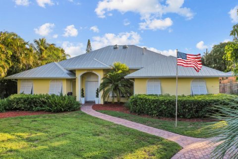 Casa en venta en Hobe Sound, Florida, 4 dormitorios, 260.68 m2 № 742245 - foto 1