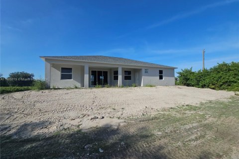 Villa ou maison à vendre à LaBelle, Floride: 4 chambres, 184.41 m2 № 1223453 - photo 12