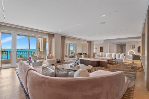 Condo in Miami Beach, Florida, 5 bedrooms  № 1385680 - photo 20