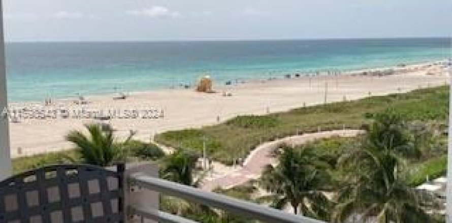 Condo in Miami Beach, Florida, 1 bedroom  № 1208500