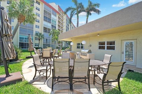 Condominio en venta en Pompano Beach, Florida, 2 dormitorios, 91.04 m2 № 1145931 - foto 21